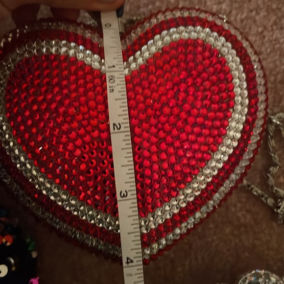 Crystal heart purse with long shoulder chain - Picture 4 of 11